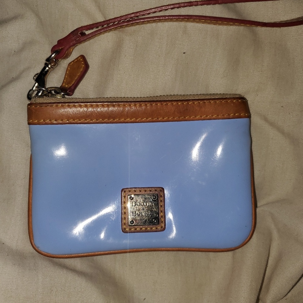 Dooney & Bourke wristlet